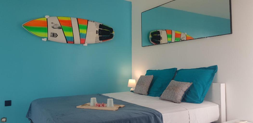 Tres Bel Appartement Avec Vue Mer, Acces Direct A La Plage Et Piscine Surveillee Saint-Francois  Luaran gambar