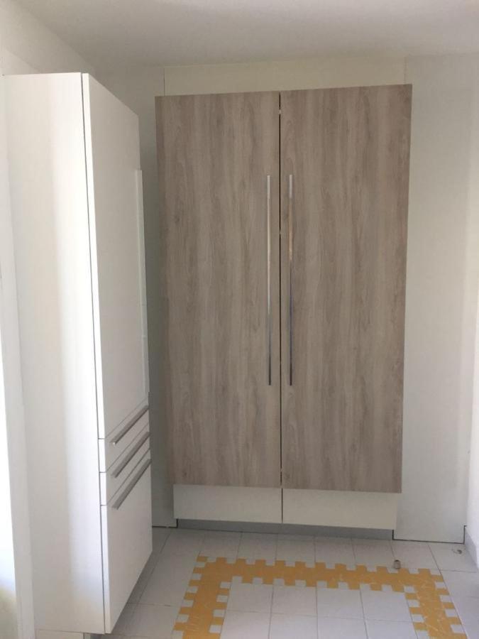 Tres Bel Appartement Avec Vue Mer, Acces Direct A La Plage Et Piscine Surveillee Saint-Francois  Luaran gambar